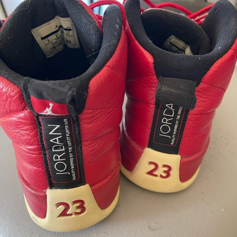 ❤️❤️❤️Michael Jordan 12 Leather Gym Red.  Size 9. 2016